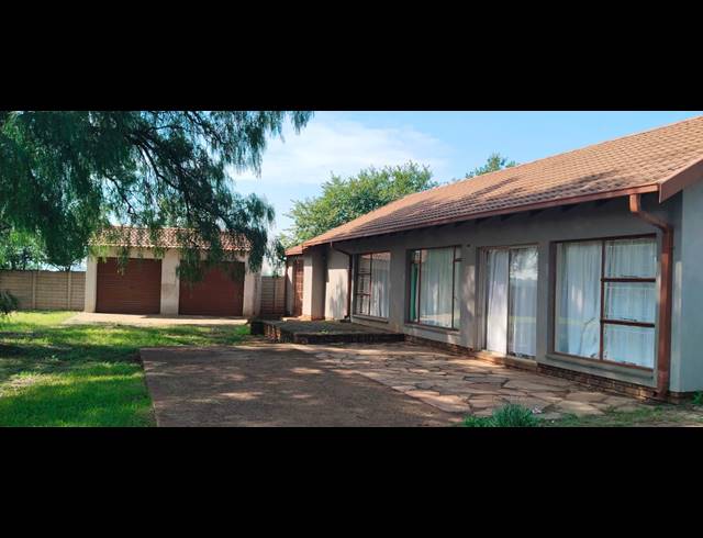3 BEDROOM HOUSE FOR SALE IN HENLEY ON KLIP
